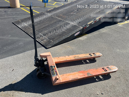 2021 HAUL MASTER 2.5 Ton Manual Pallet Jack