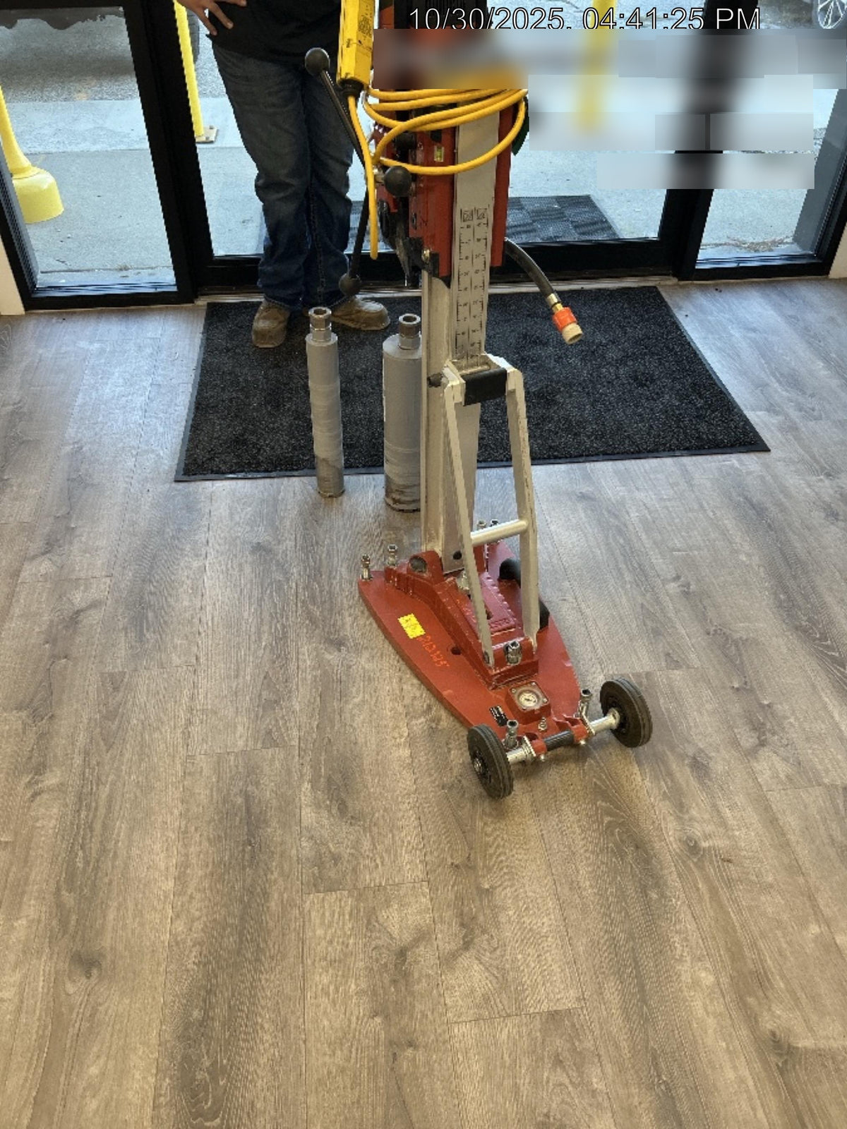 2022 HILTI DD250E