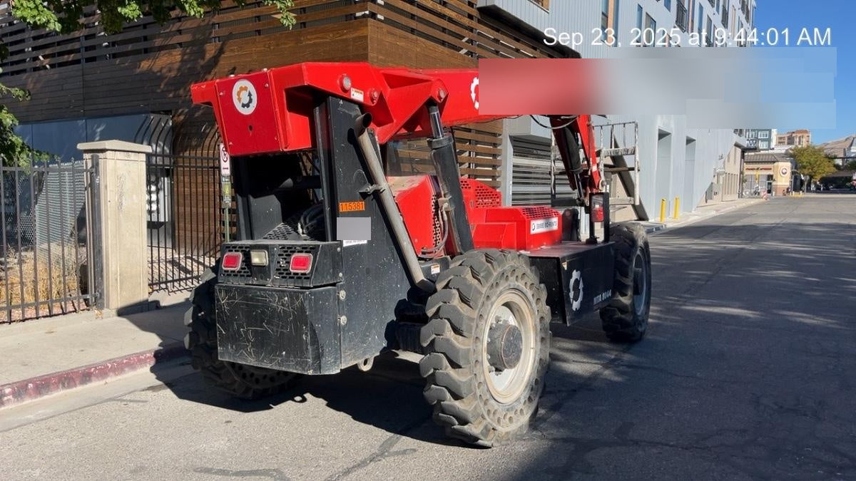 2021 MANITOU MTA8044