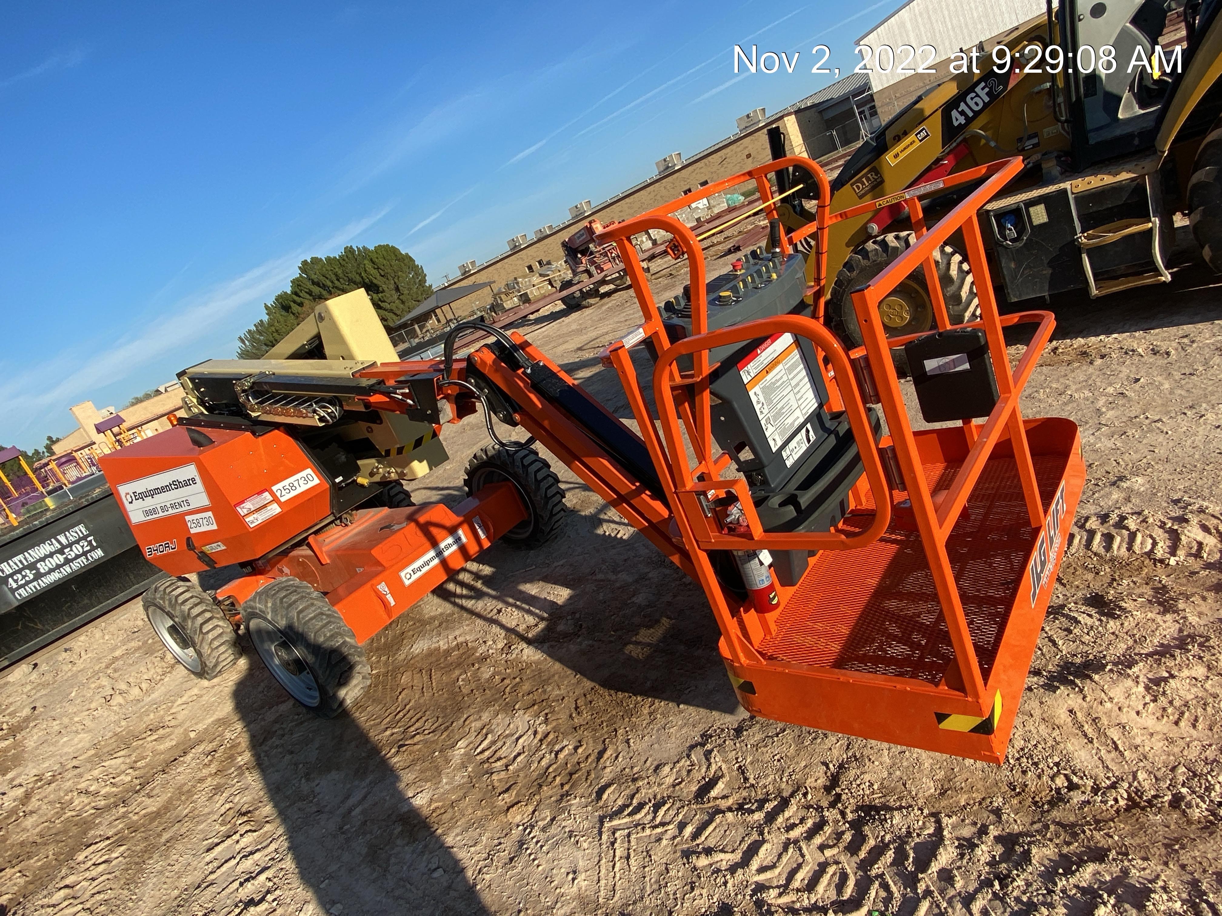 2022 JLG 340AJ