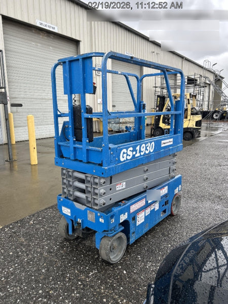 2019 Genie GS-1930 Half Height Swing Gate, 800W Inverter