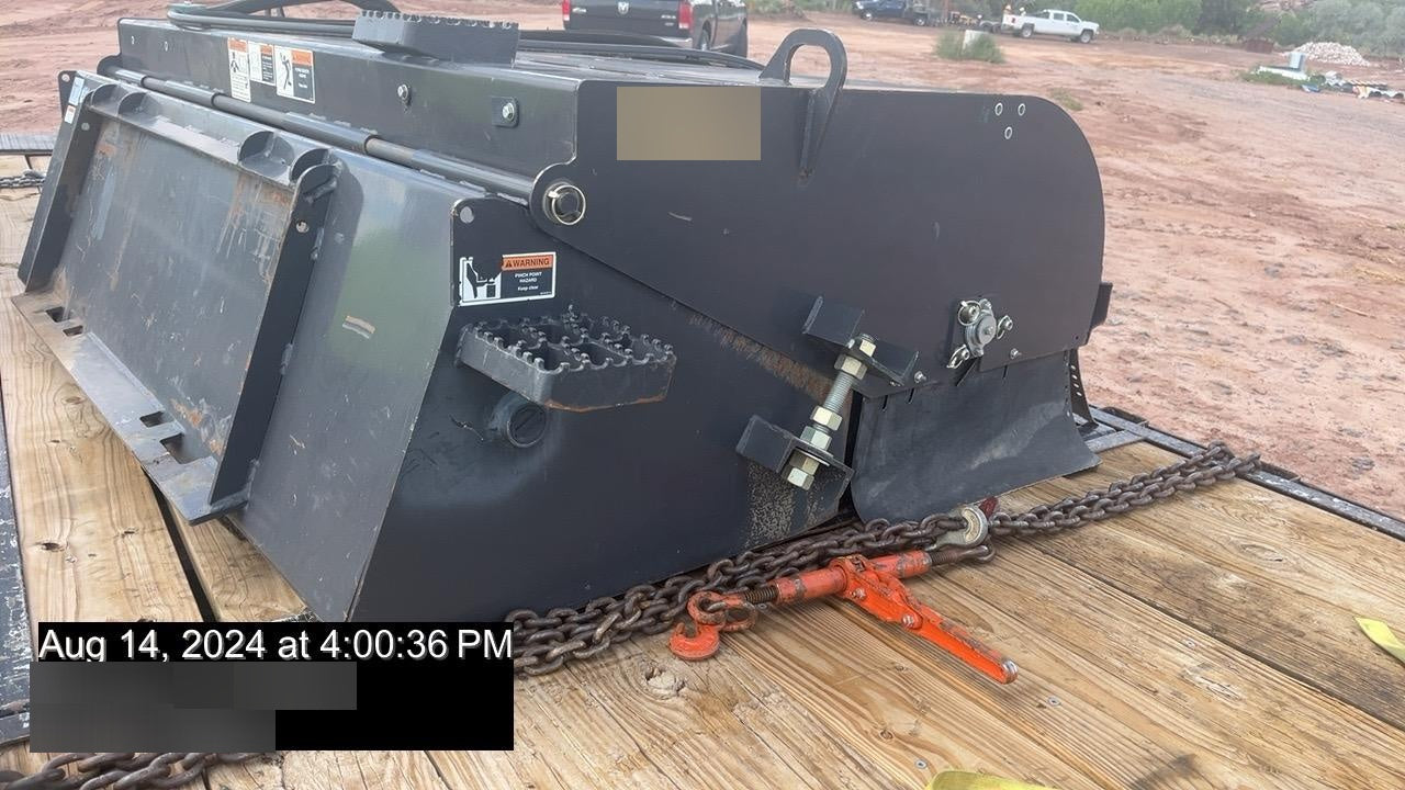 2020 PALADIN Sweepster SB72