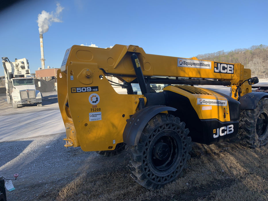 2020 JCB 509-42 Canopy, Solid Tires, Work Lights, Beacon, Aux Hydraulics, Back up Alarm, Lifting Eye, ES Decals