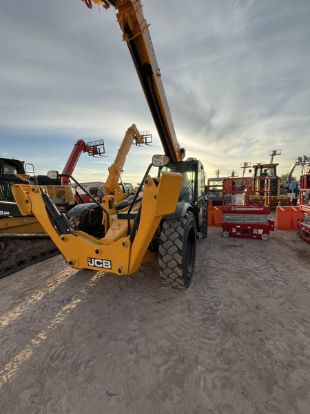 2025 JCB 512-56