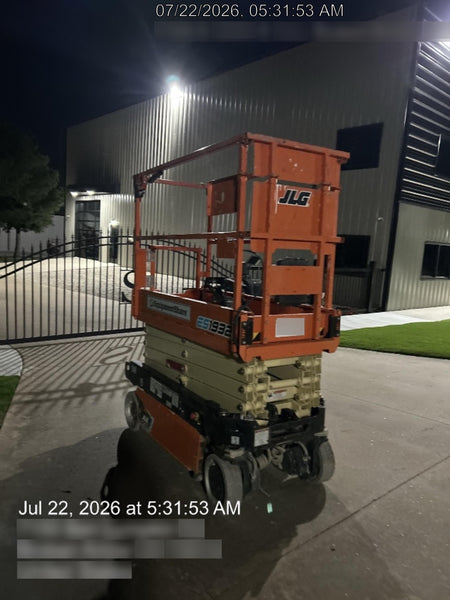2021 JLG ES1932