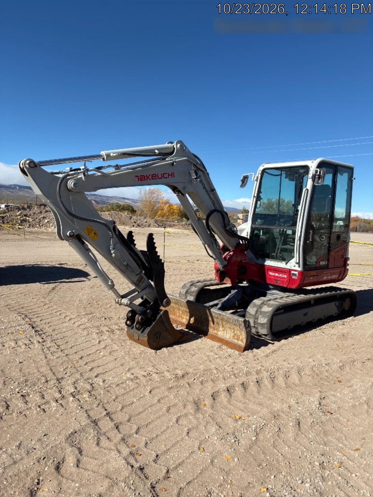 2025 TAKEUCHI TB250-2CR