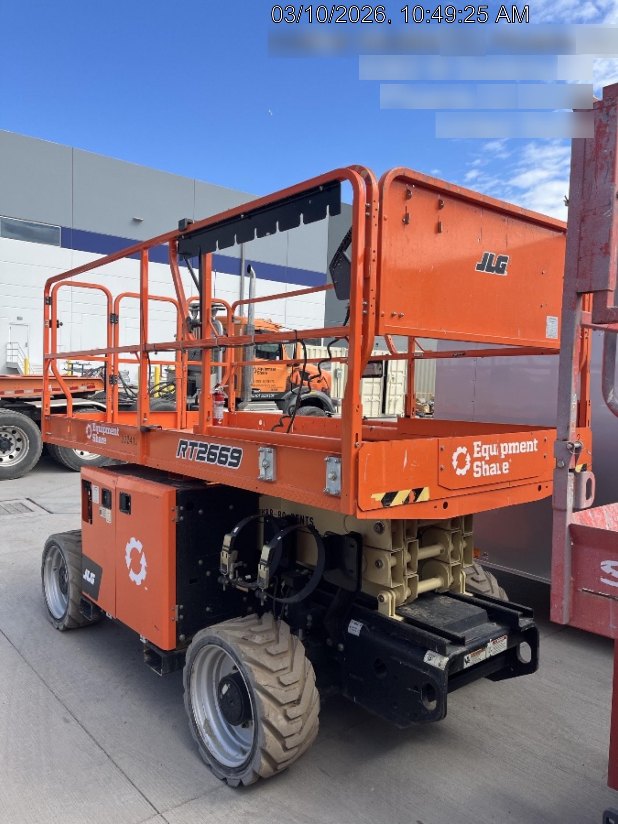 2023 JLG RT2669