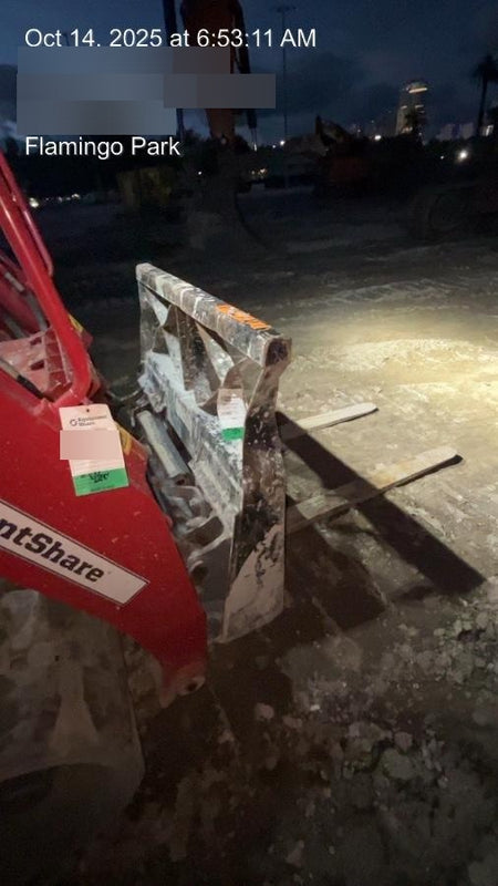 2017 FLECO 24" Pallet Forks - Fleco