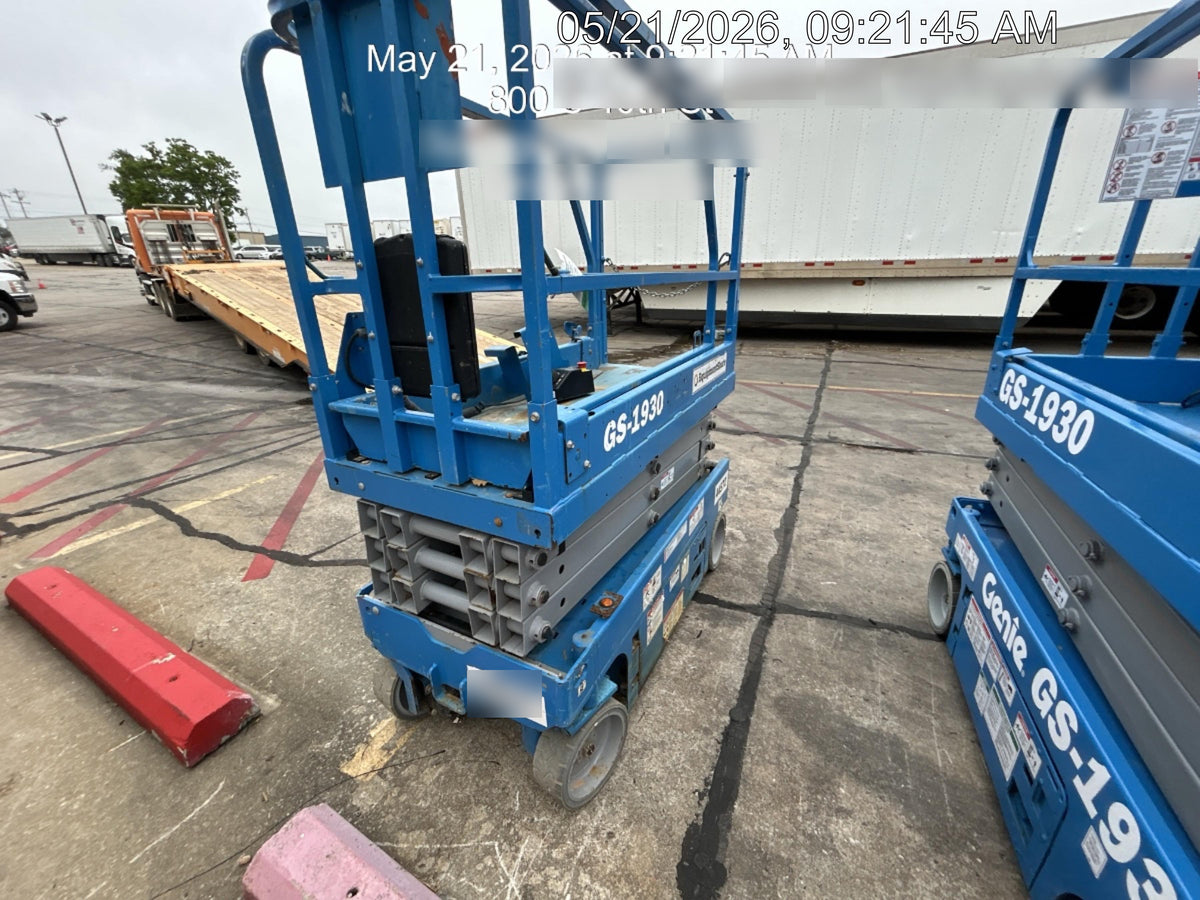 2019 Genie GS-1930 Fixed rails with chain Entry