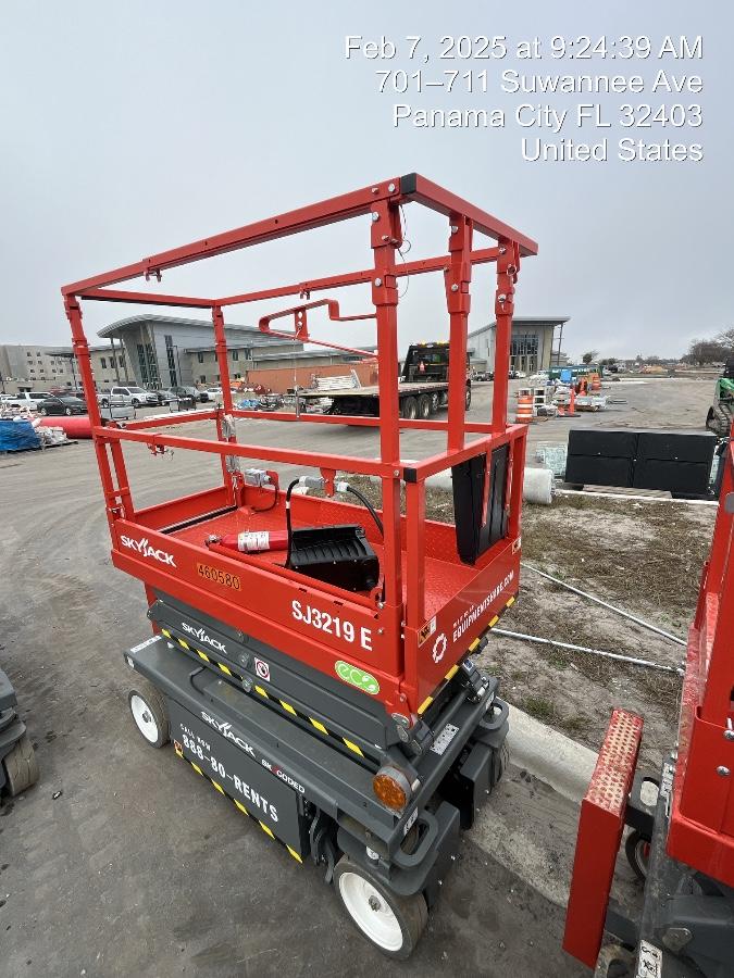 2024 Skyjack SJ3219 Electric Drive, Sld NM Tires, DBcns, RFRails, Power to Platform, T3 + Access Control