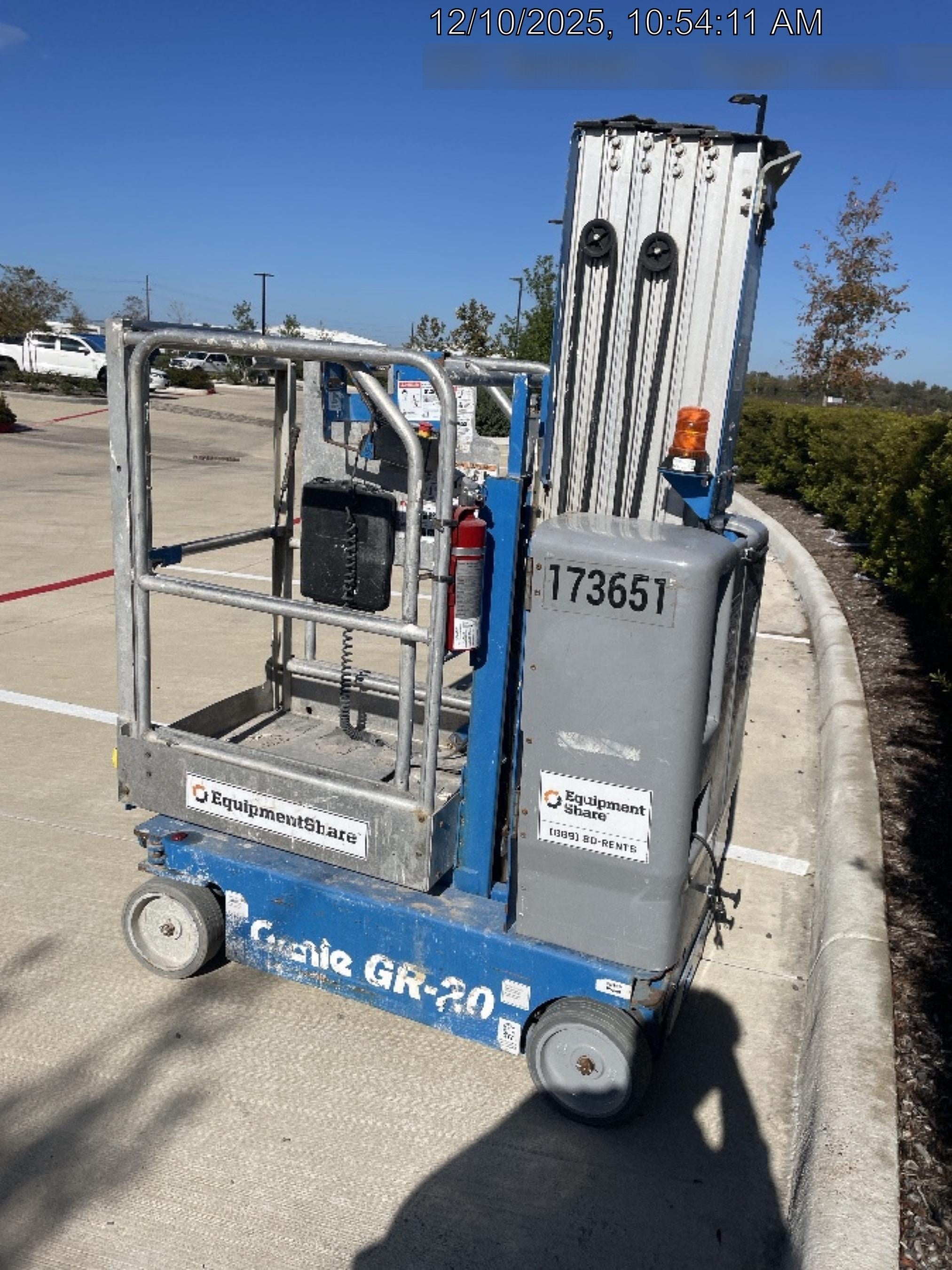2021 GENIE GR-20