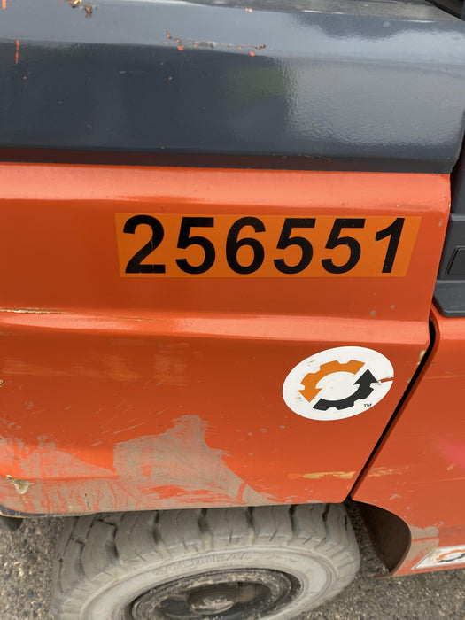 2022 TOYOTA 8FGU25 LP w/ Scale