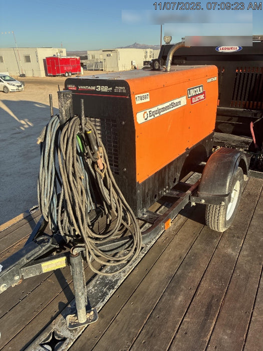 2021 Lincoln Electric Vantage 322 Vantage 322 Ready Pak 3 w/ Decals, ORANGE (includes trailer, cable rack, fender light kit) NO Telematics