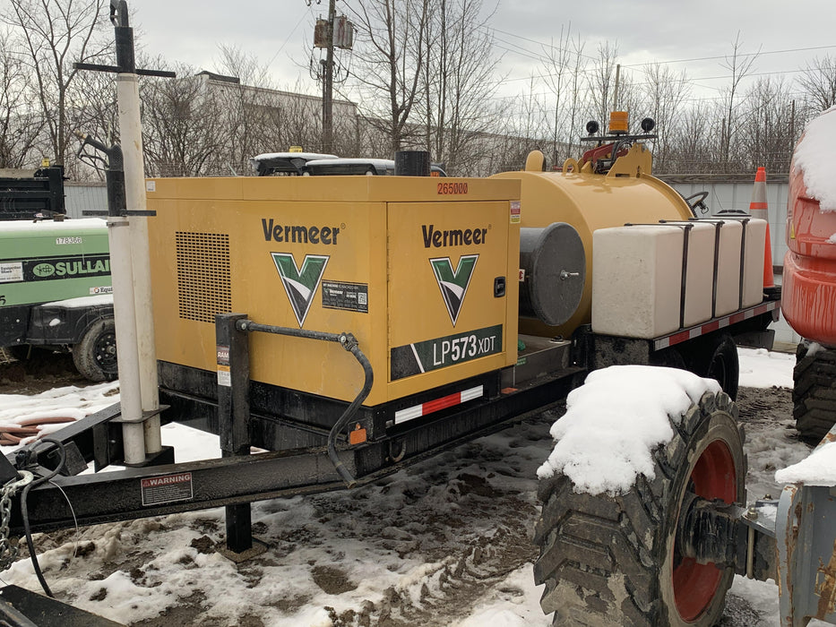 2022 Vac-Tron LP573XDT T4 Koehler Diesel Engine, 500 Gallon Debris Tank, x2 100 Gallon Water Tanks