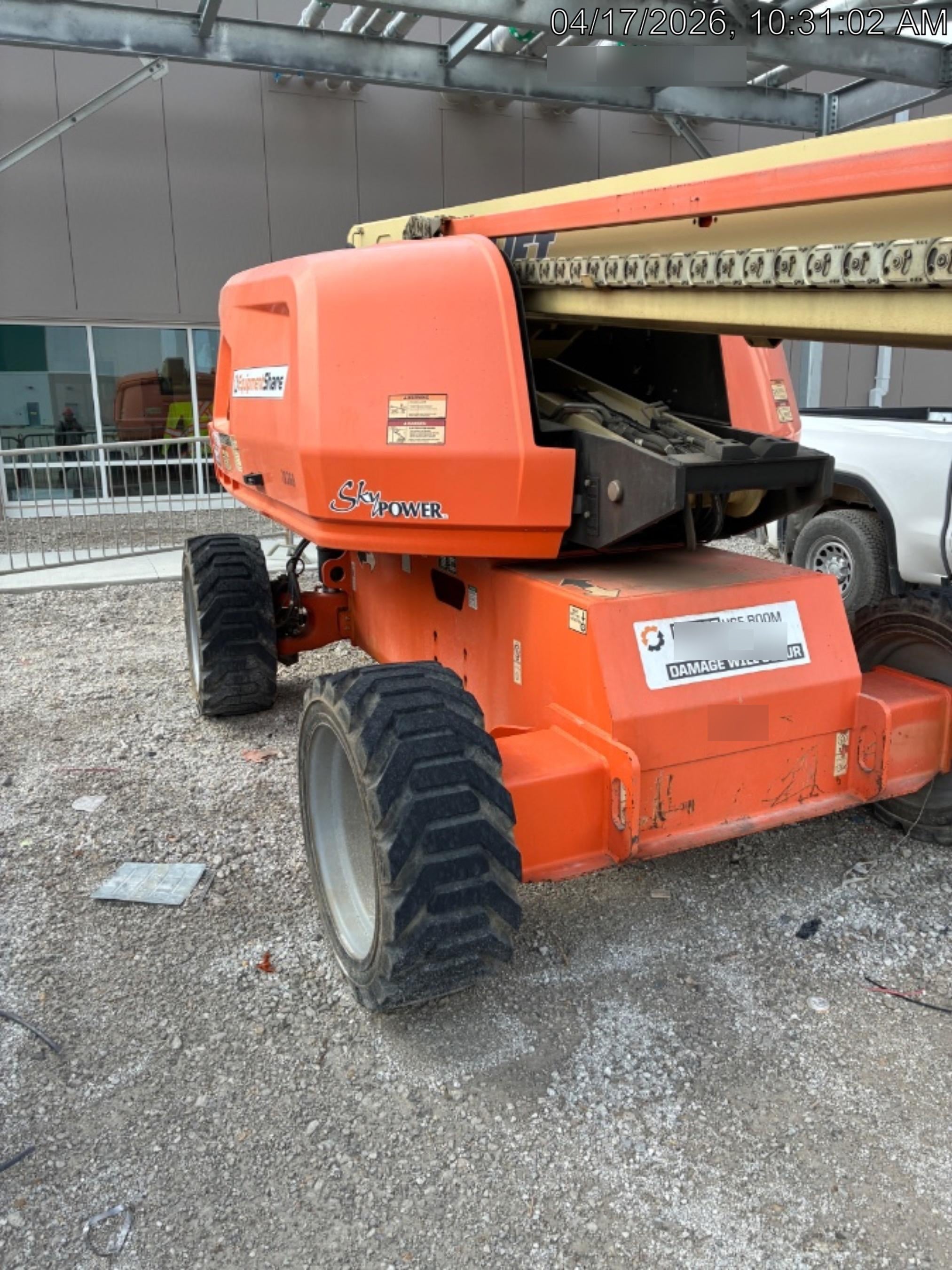 2018 JLG 660SJ