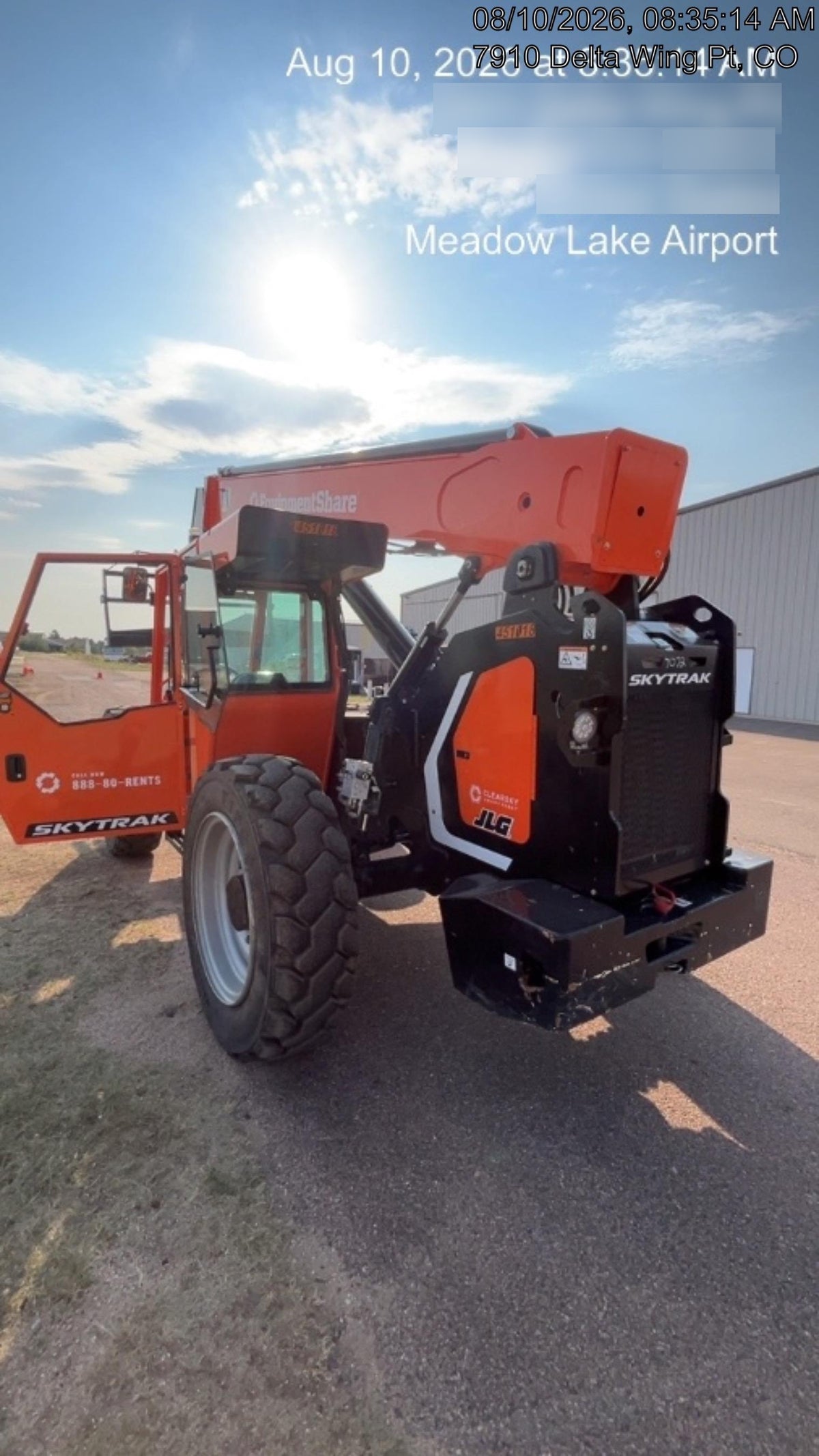 2024 SKYTRAK 8042