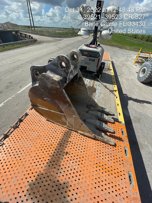 2017 CASE 36" Bucket - Case