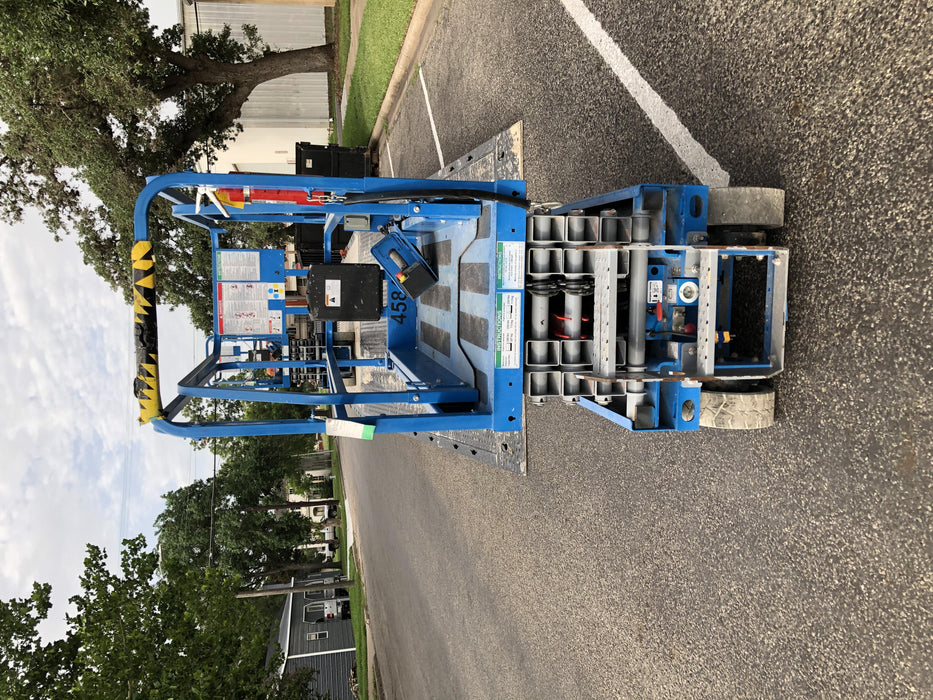 2019 Genie GS-1930 Fixed rails with chain Entry