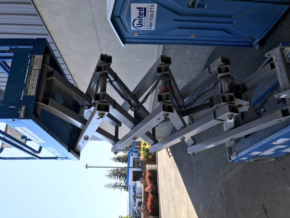 2019 Genie GS-1930 Half Height Swing Gate, 800W Inverter