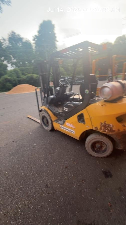 2022 KOMATSU FG25T-16