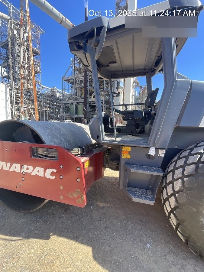 2023 DYNAPAC CA2500D
