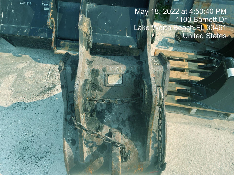 2014 WERK-BRAU 24" Bucket, 25k-35k Excavator - Werk-Brau