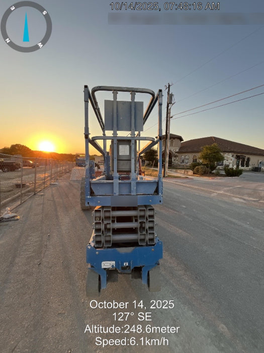 2019 Genie GS-2632 Folding rails with half height swing gate