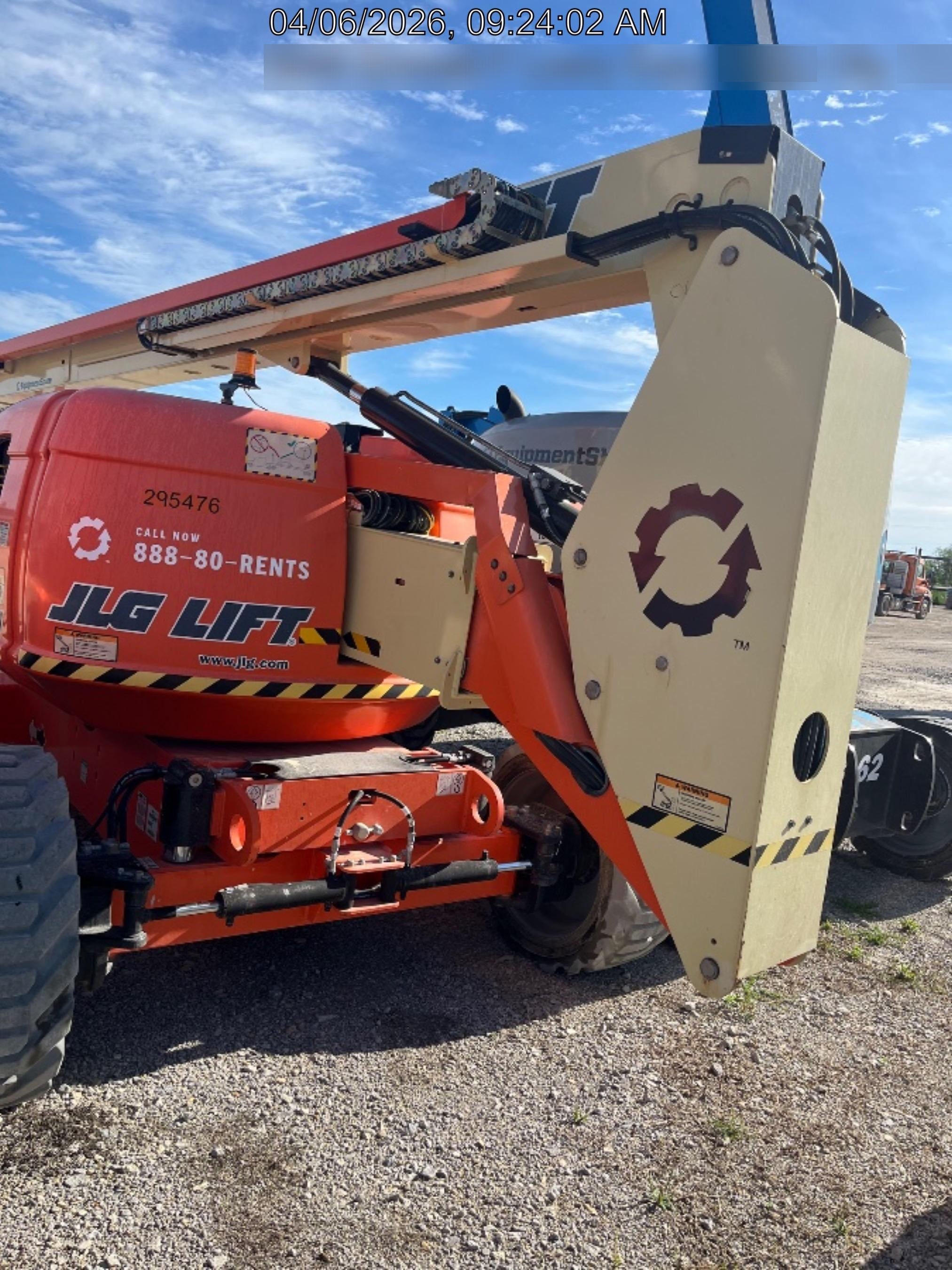 2023 JLG 600AJ