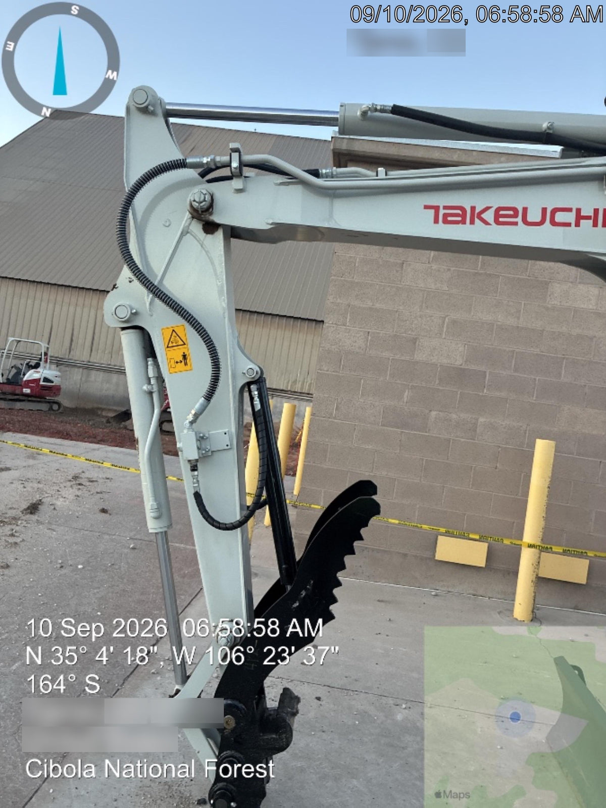2024 TAKEUCHI TB250-2CR