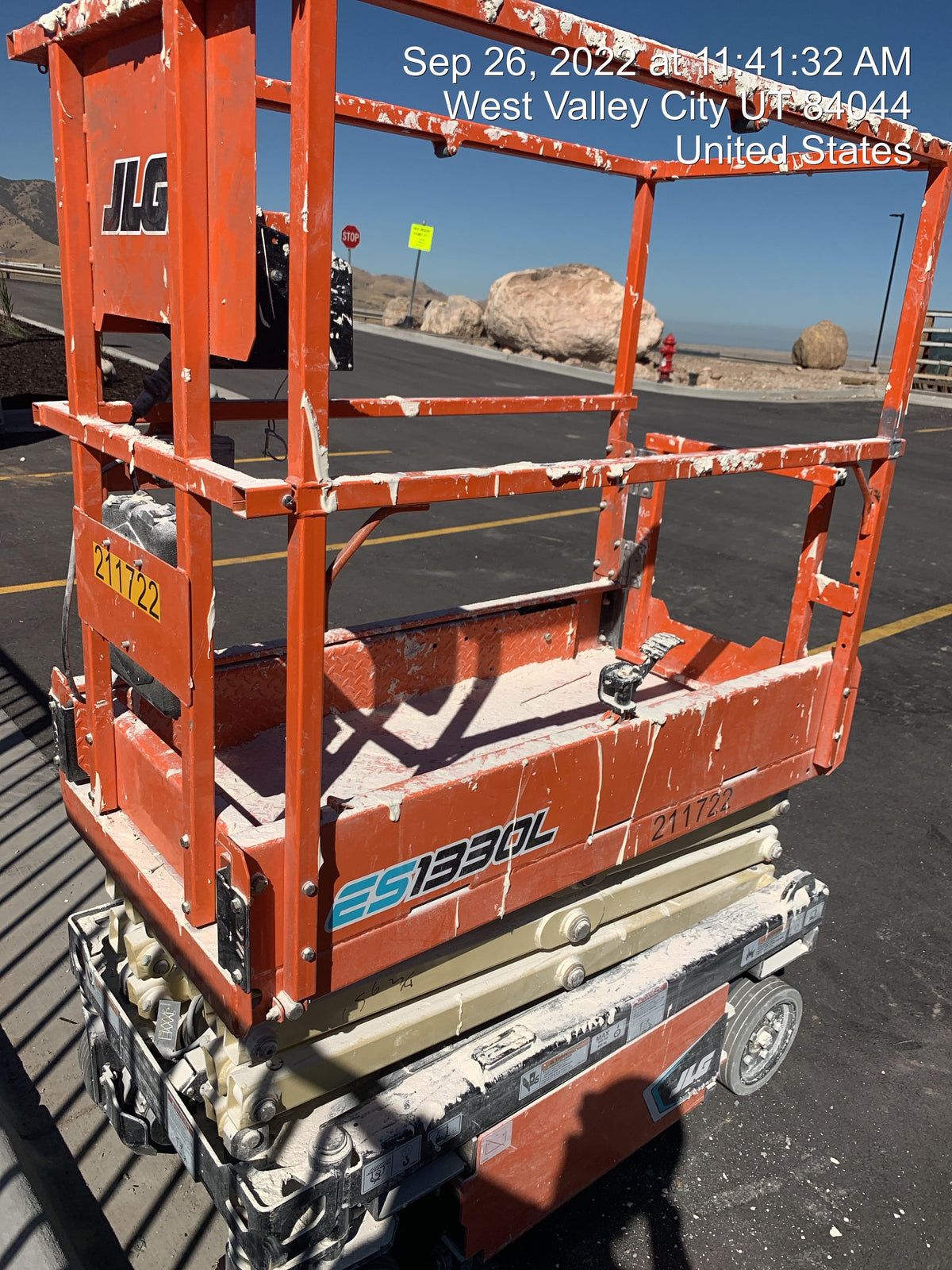 2022 JLG ES1330L