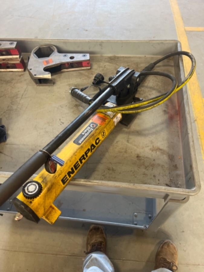 2022 ENERPAC P392