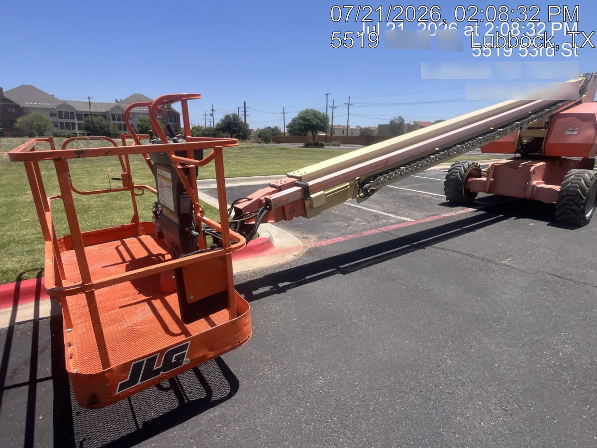 2012 JLG 800S