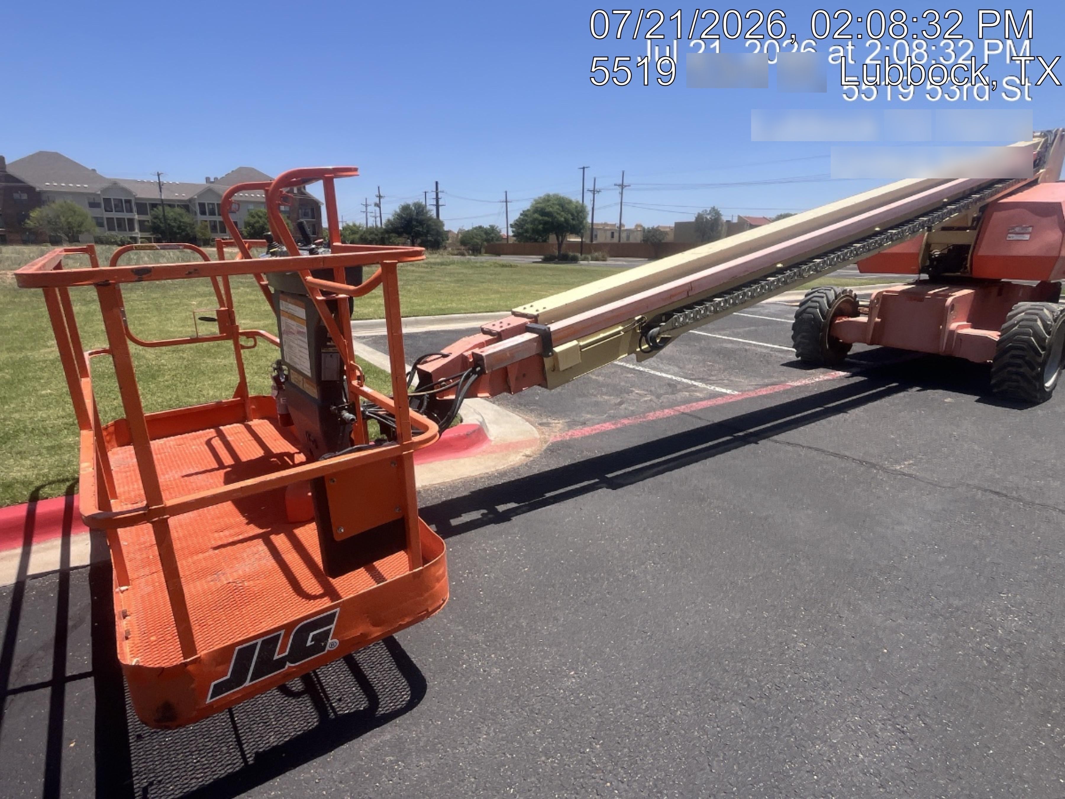 2012 JLG 800S