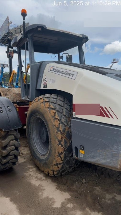 2021 DYNAPAC CA2500D