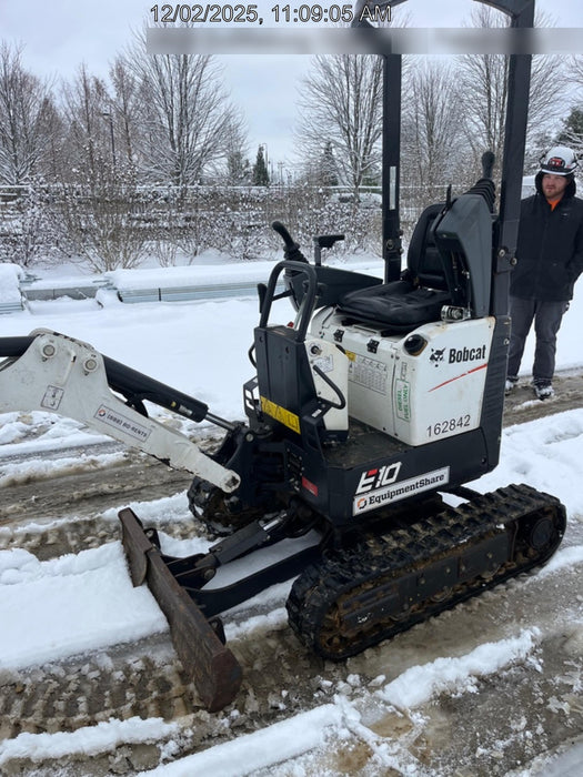 2021 BOBCAT E10