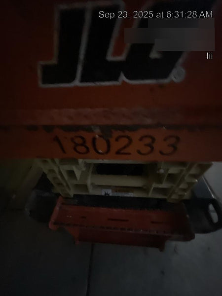 2021 JLG ES1932