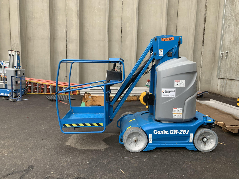 2020 GENIE GR-26J