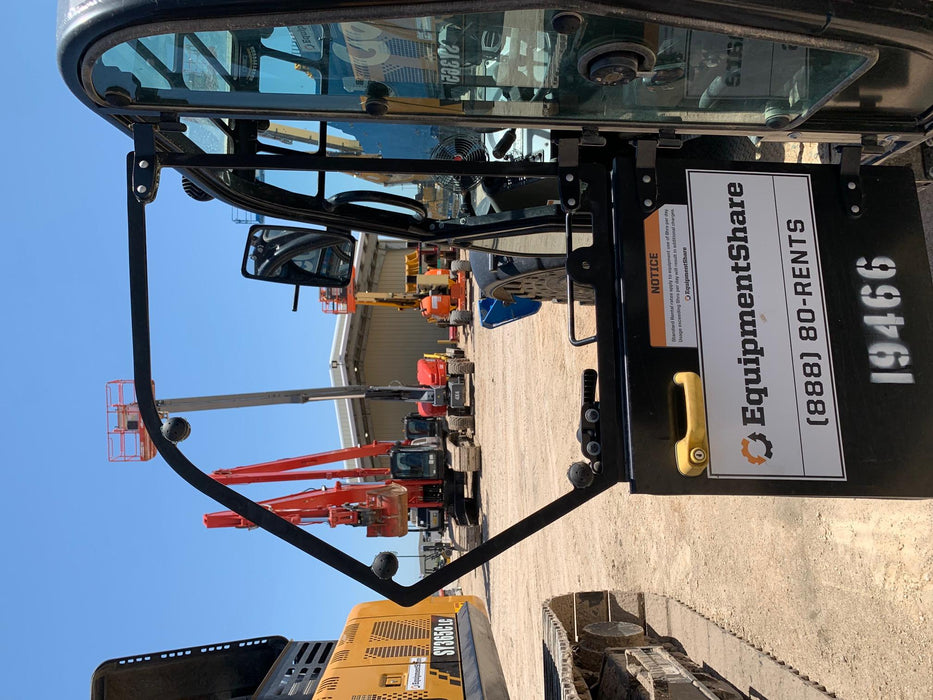 2018 Genie GTH-1056 Genie GTH-1056 w/Enclosed Cab w/HVAC, Work Lights, Solid Tires, Beacon, 60" Carriage and Forks