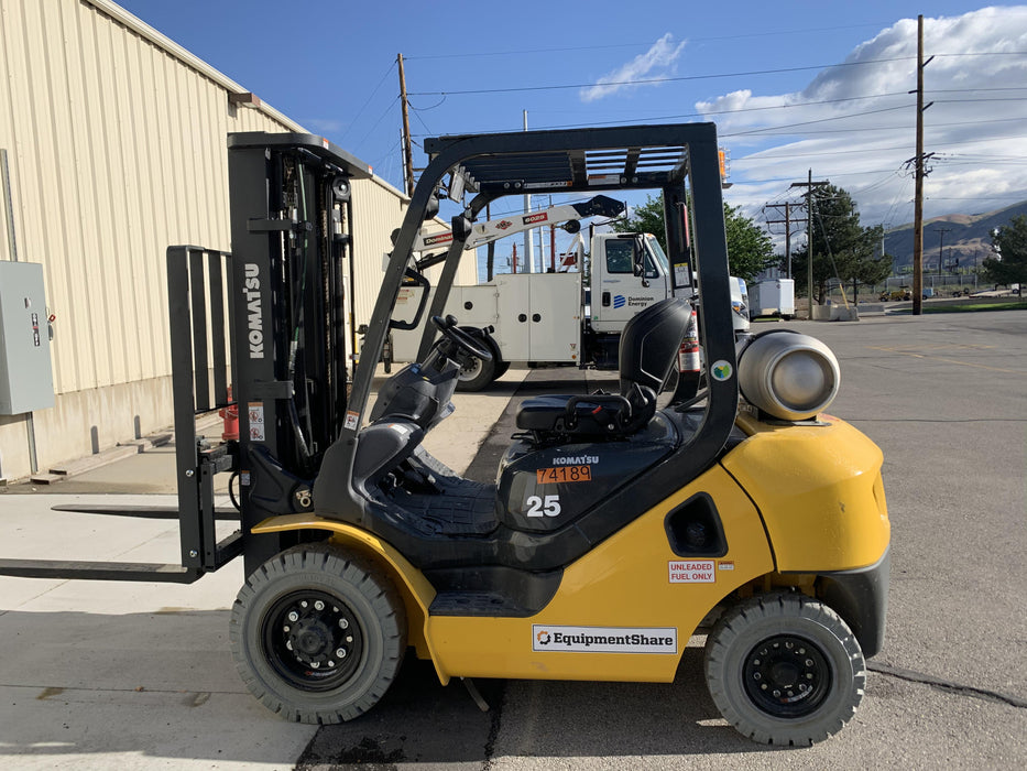 2020 KOMATSU FG25T-16