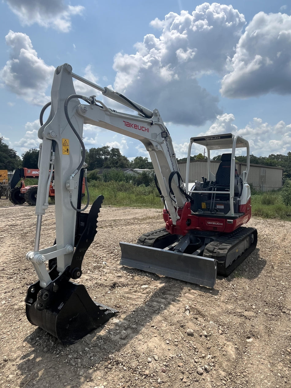 2025 TAKEUCHI TB250-2R