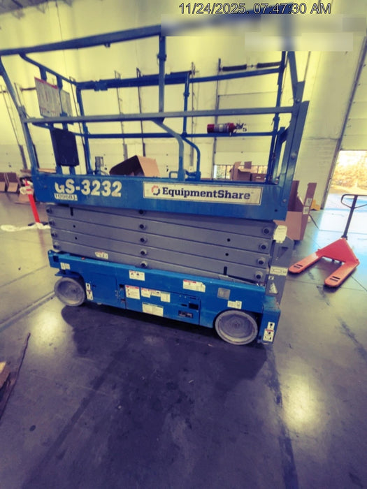 2020 Genie GS-3232 Standard, Folding half height swing gate