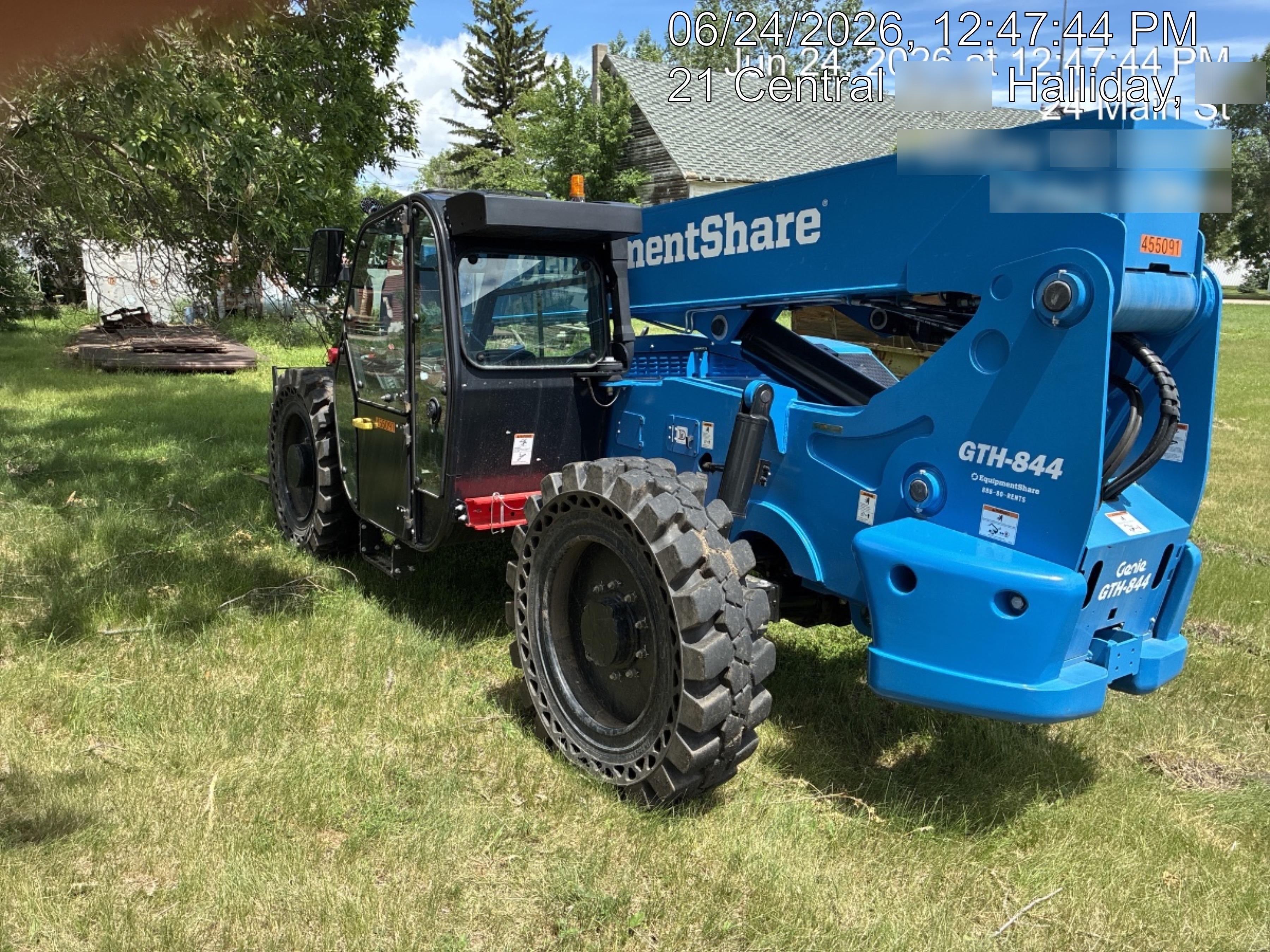 2024 Genie GTH-844 74Hp Dsl, Cab/Heat/Air, Sld Tires, LED WL, Bcn, L Hook, T3 + Access Control