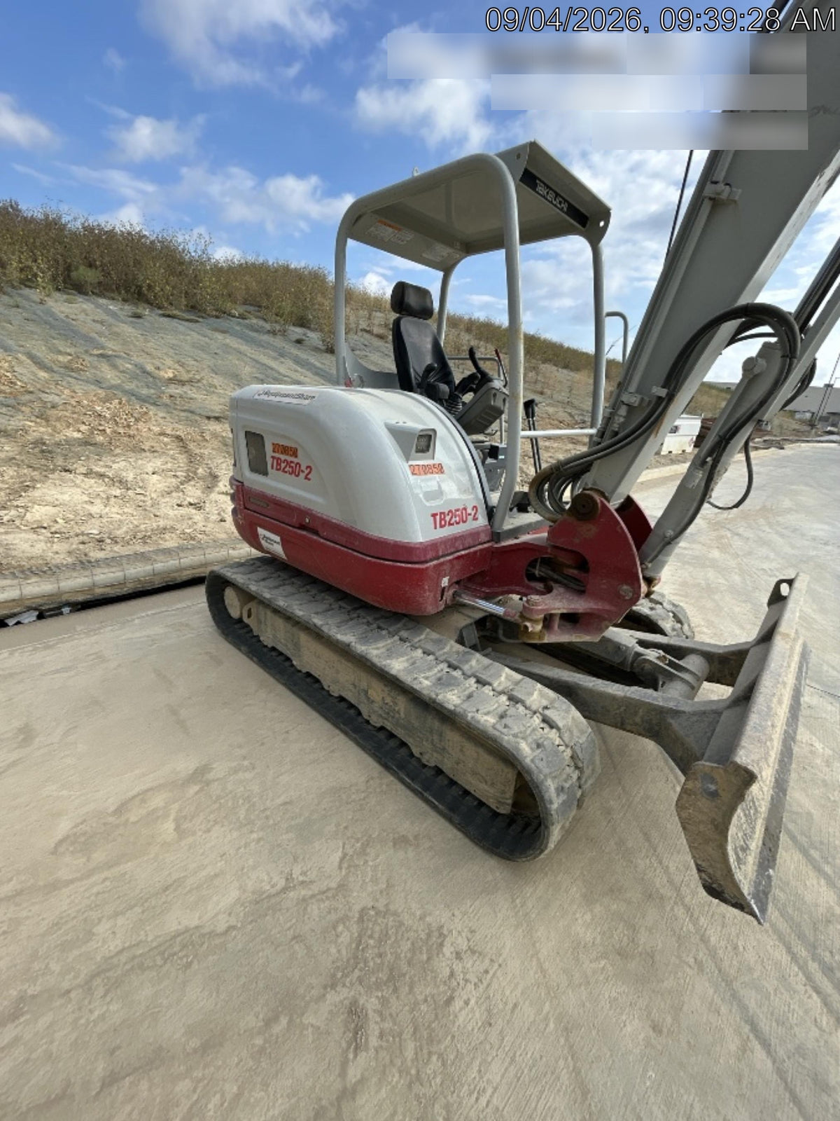 2022 TAKEUCHI TB250-2R