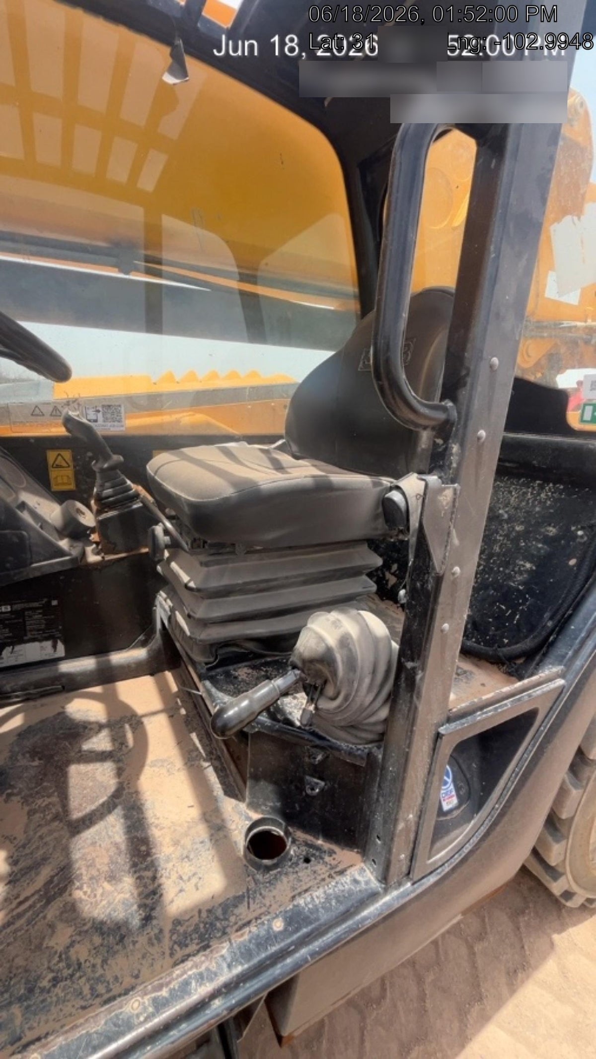 2023 JCB 510-56