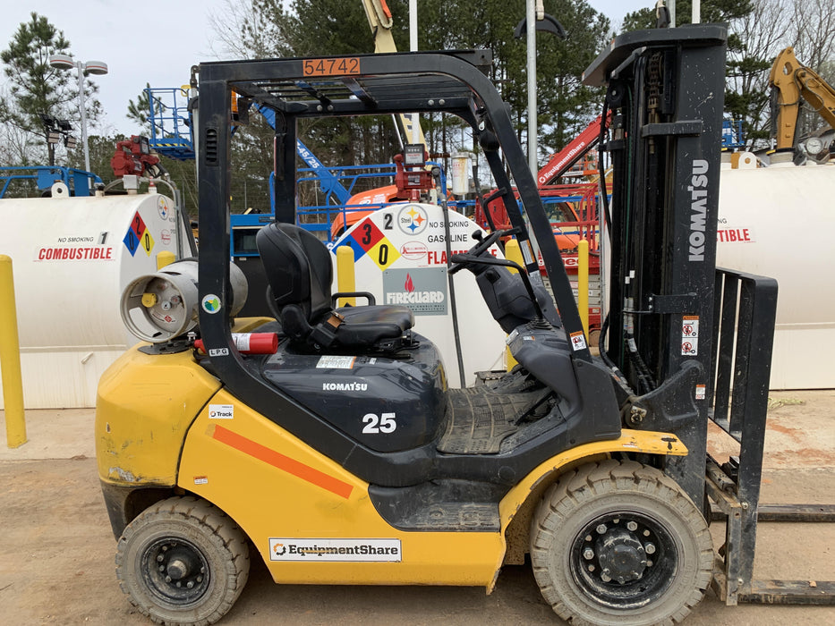 2019 KOMATSU FG25T-16