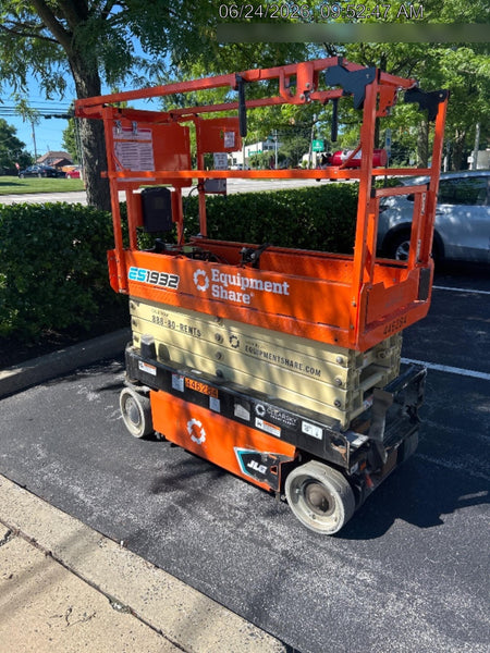 2024 JLG ES1932