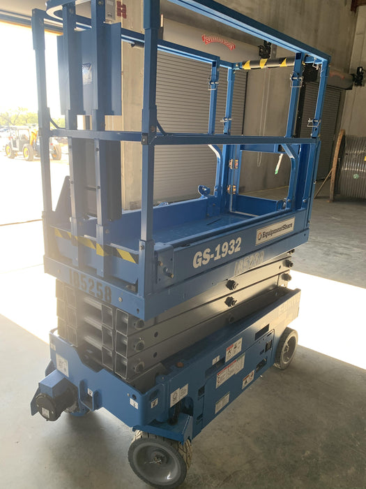 2021 GENIE GS-1932