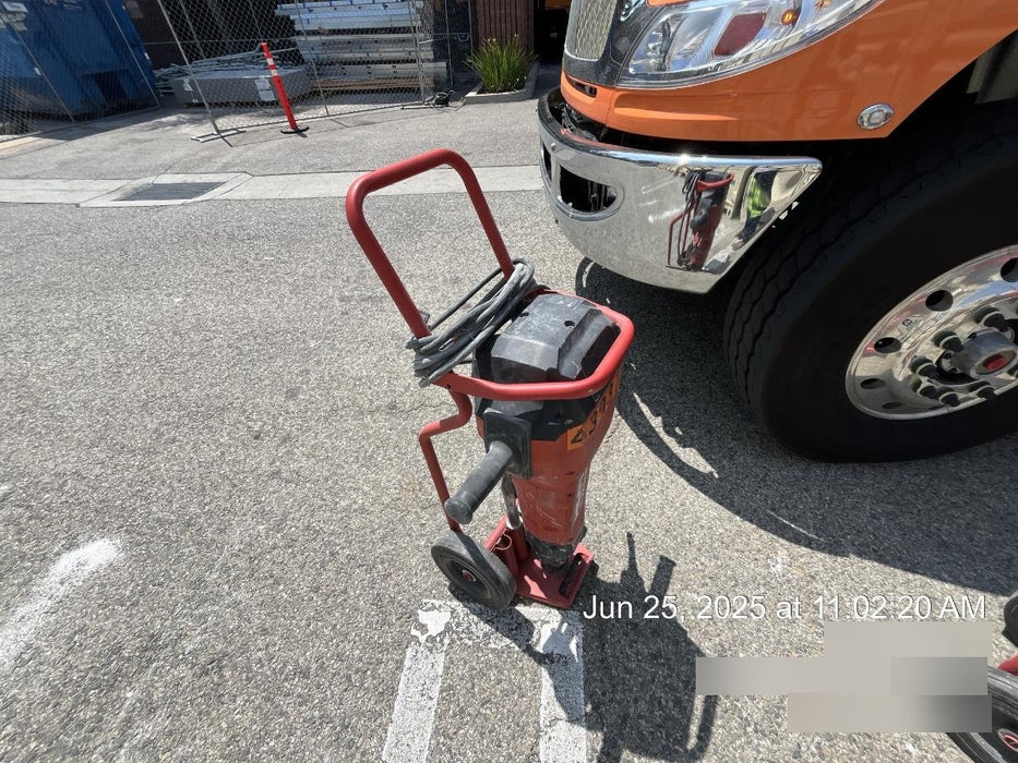 2024 HILTI TE 3000-AVR