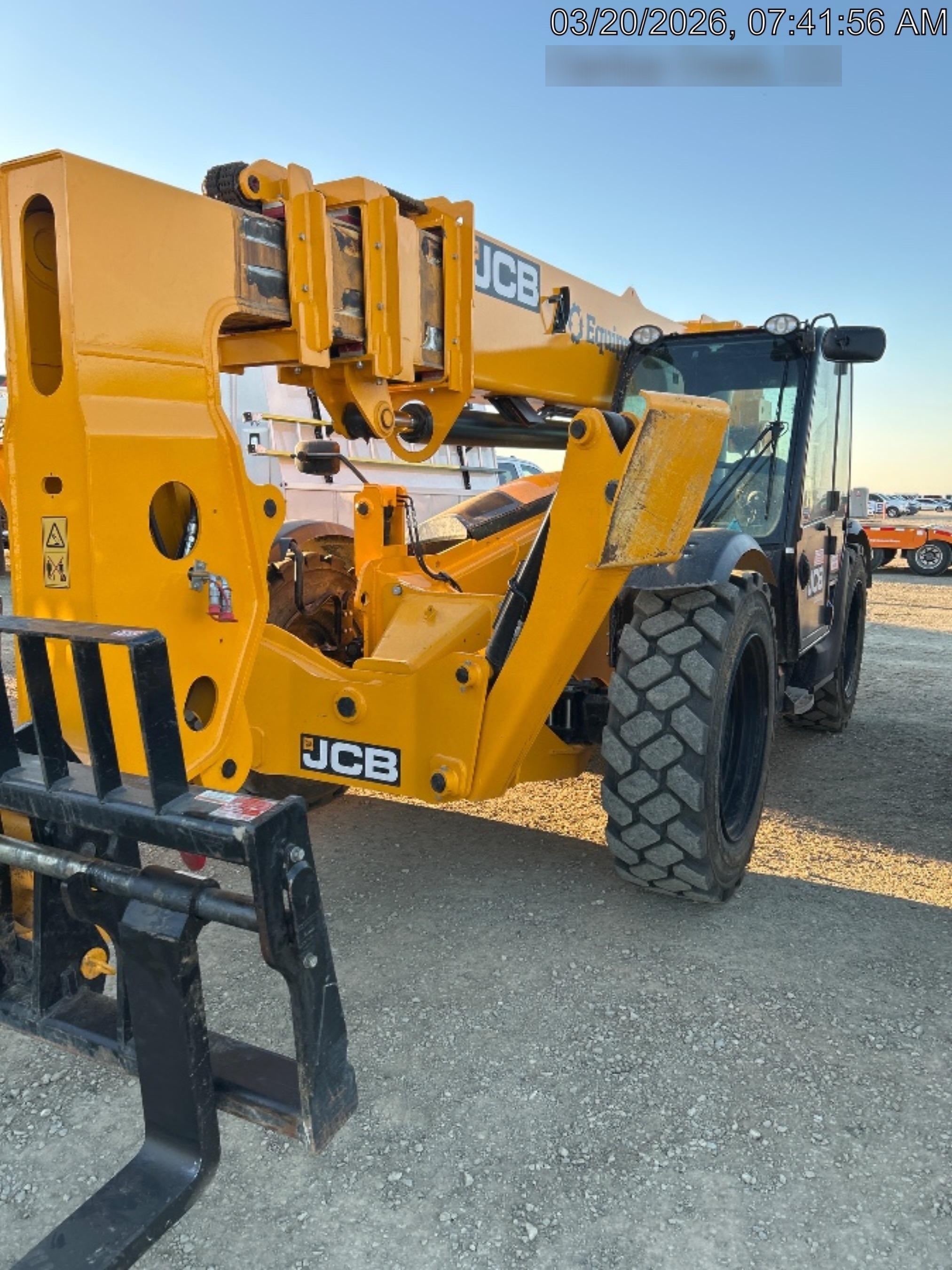 2025 JCB 512-56