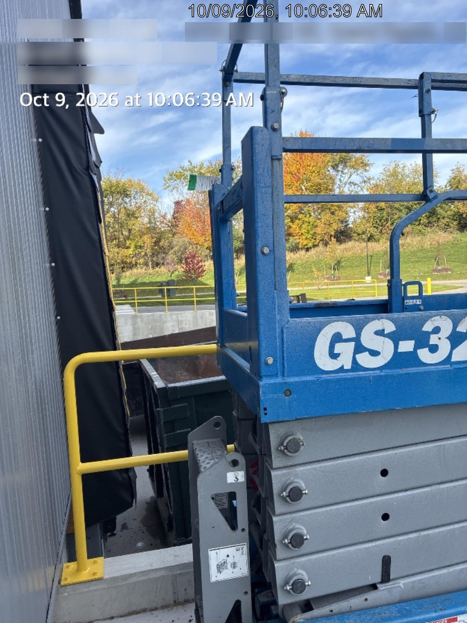 2022 GENIE GS-3232